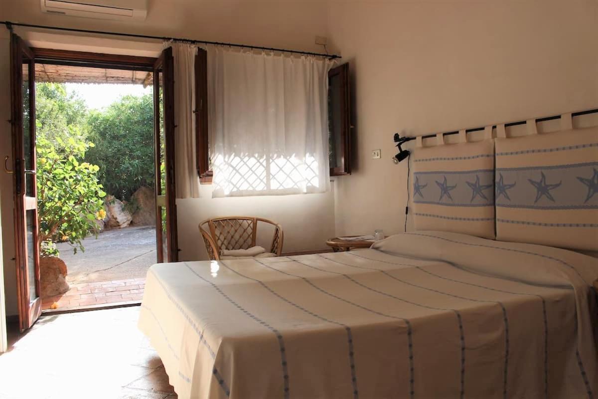 B&B Le Corti Di Aloa San Pantaleo Exterior foto