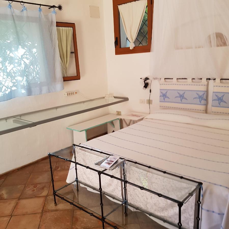 B&B Le Corti Di Aloa San Pantaleo Exterior foto